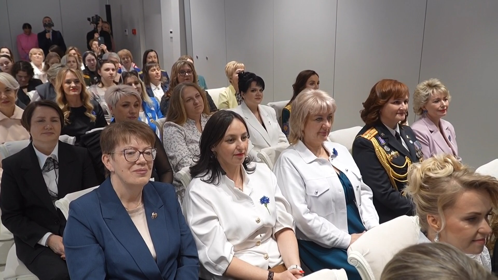 Женщина года