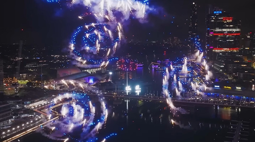 фейерверки на фестивале Vivid Sydney фейерверки на фестивале Vivid Sydney
