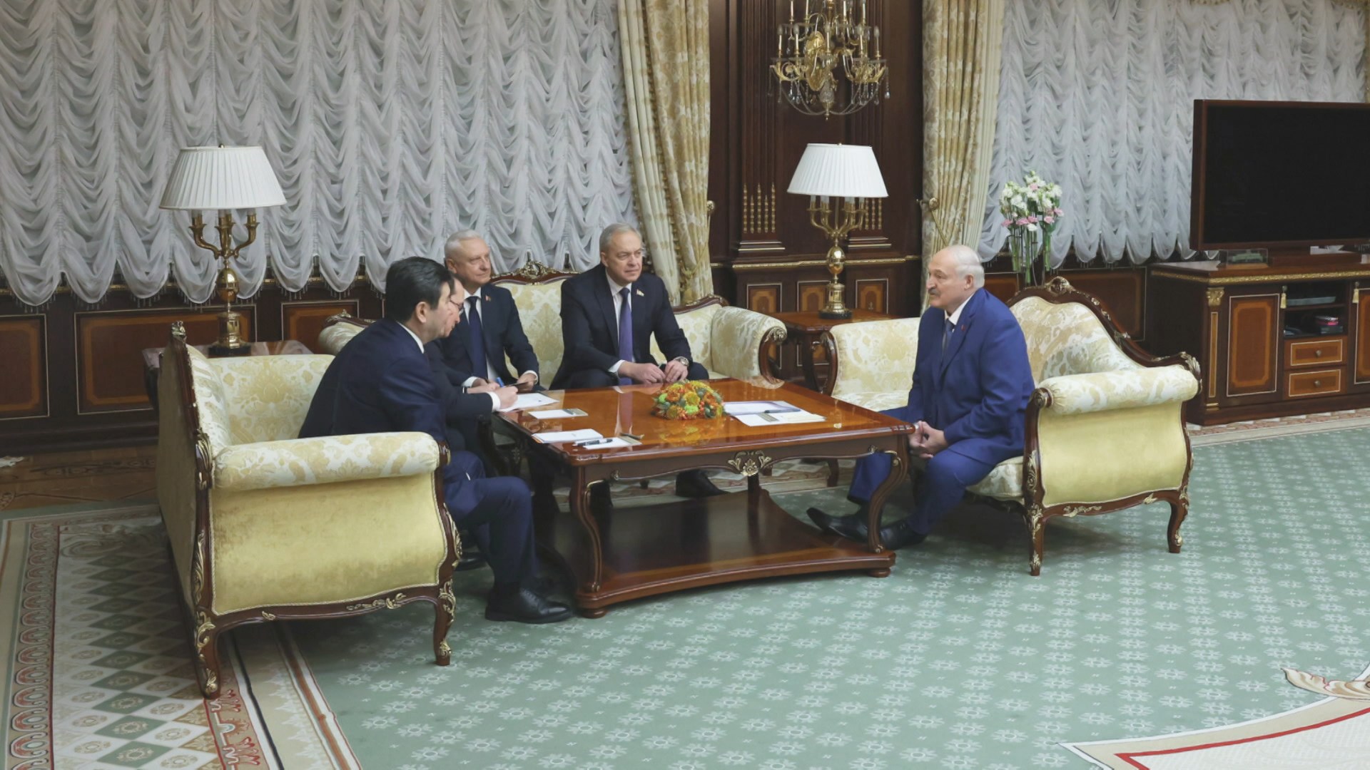 Александр Лукашенко и Ерлан Кошанов