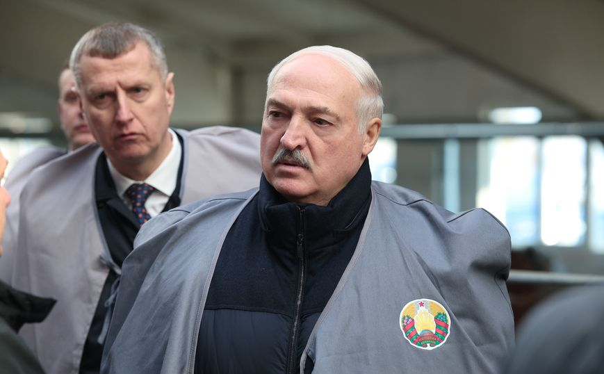 Александр Лукашенко во время рабочей командировки в Дрибин