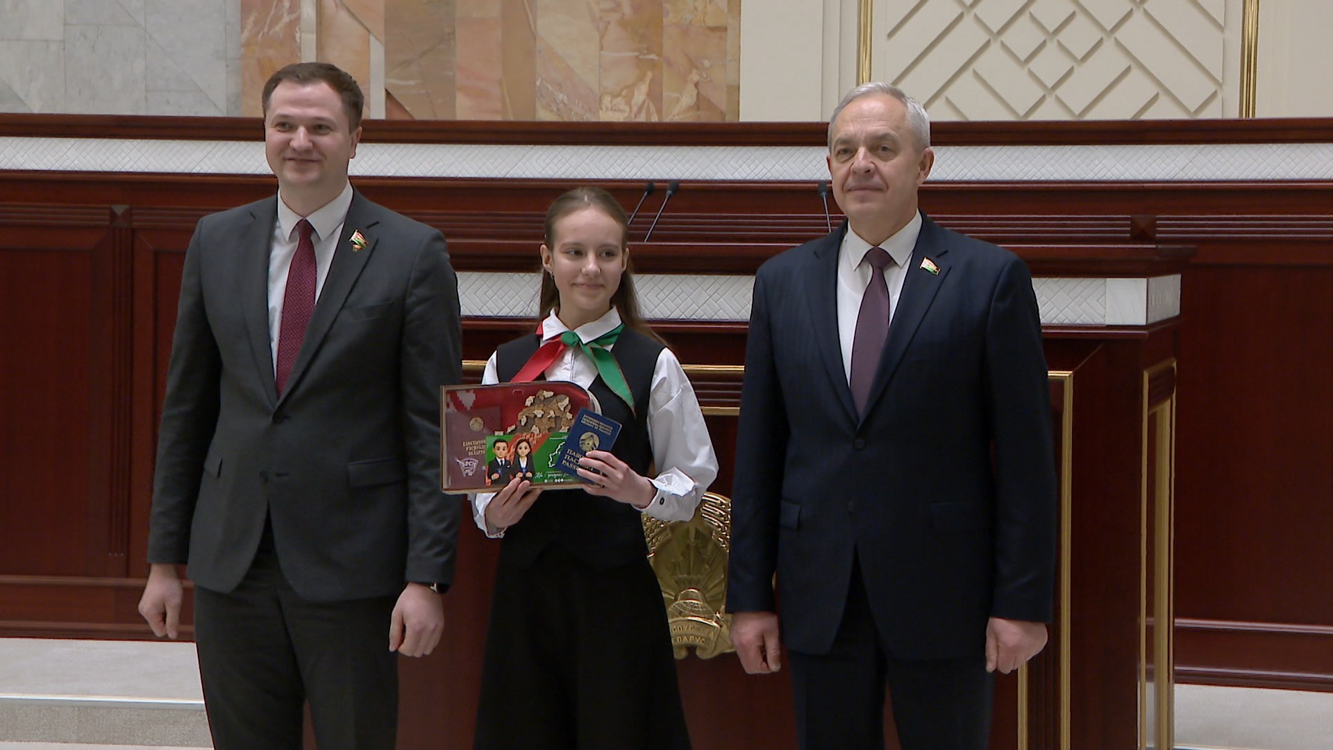 вручение паспортов