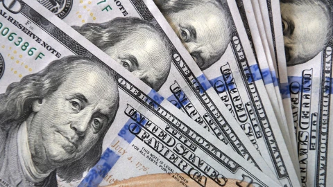 Сфера интересов | За июнь доллар подешевел на 1% Сфера интересов | За июнь доллар подешевел на 1%