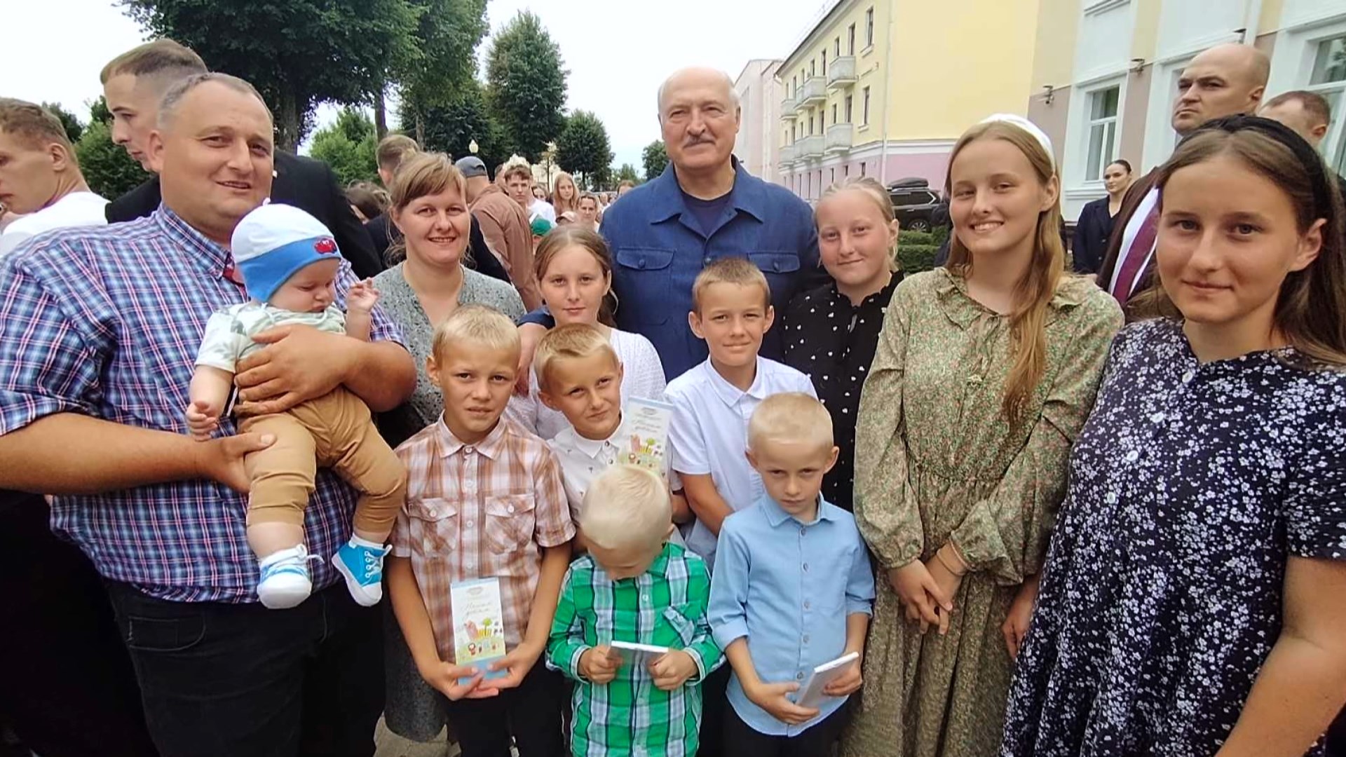 Александр Лукашенко, Михаил и Олеся Филистовичи