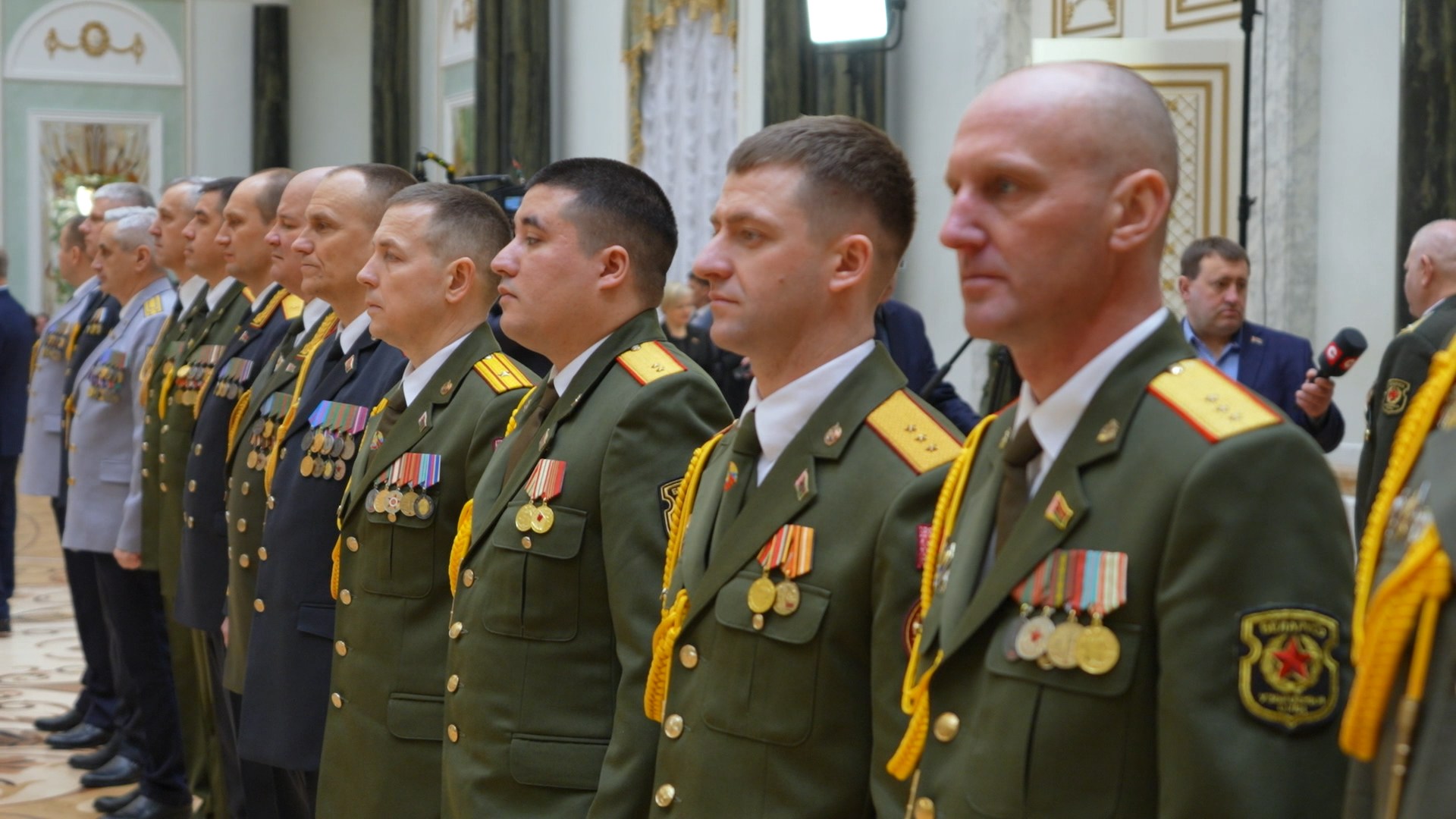 церемония вручения государственных наград и генеральских погон