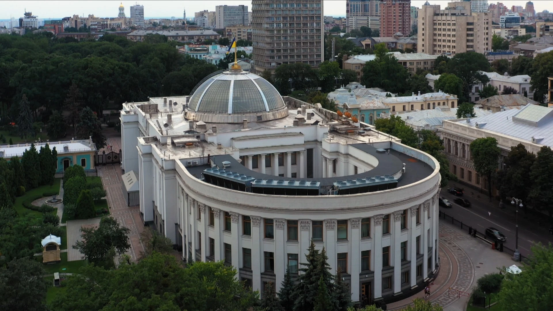 Анна Скороход предложила исключить курс на НАТО из Конституции