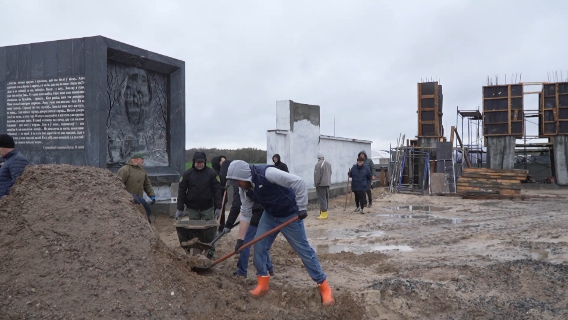 Реконструкция мемориала в Первомайске