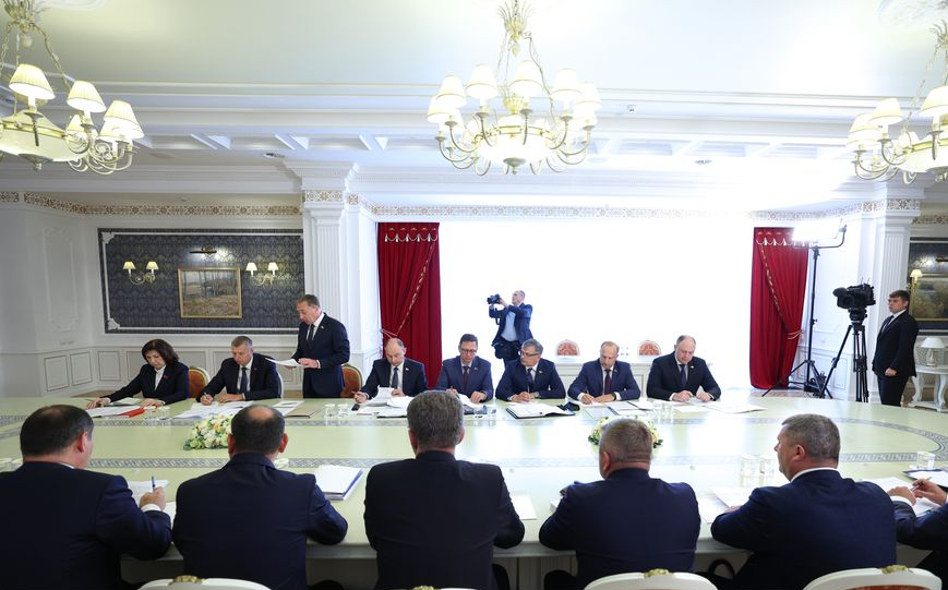 Участники совещания у Президента Беларуси с правительством Беларуси