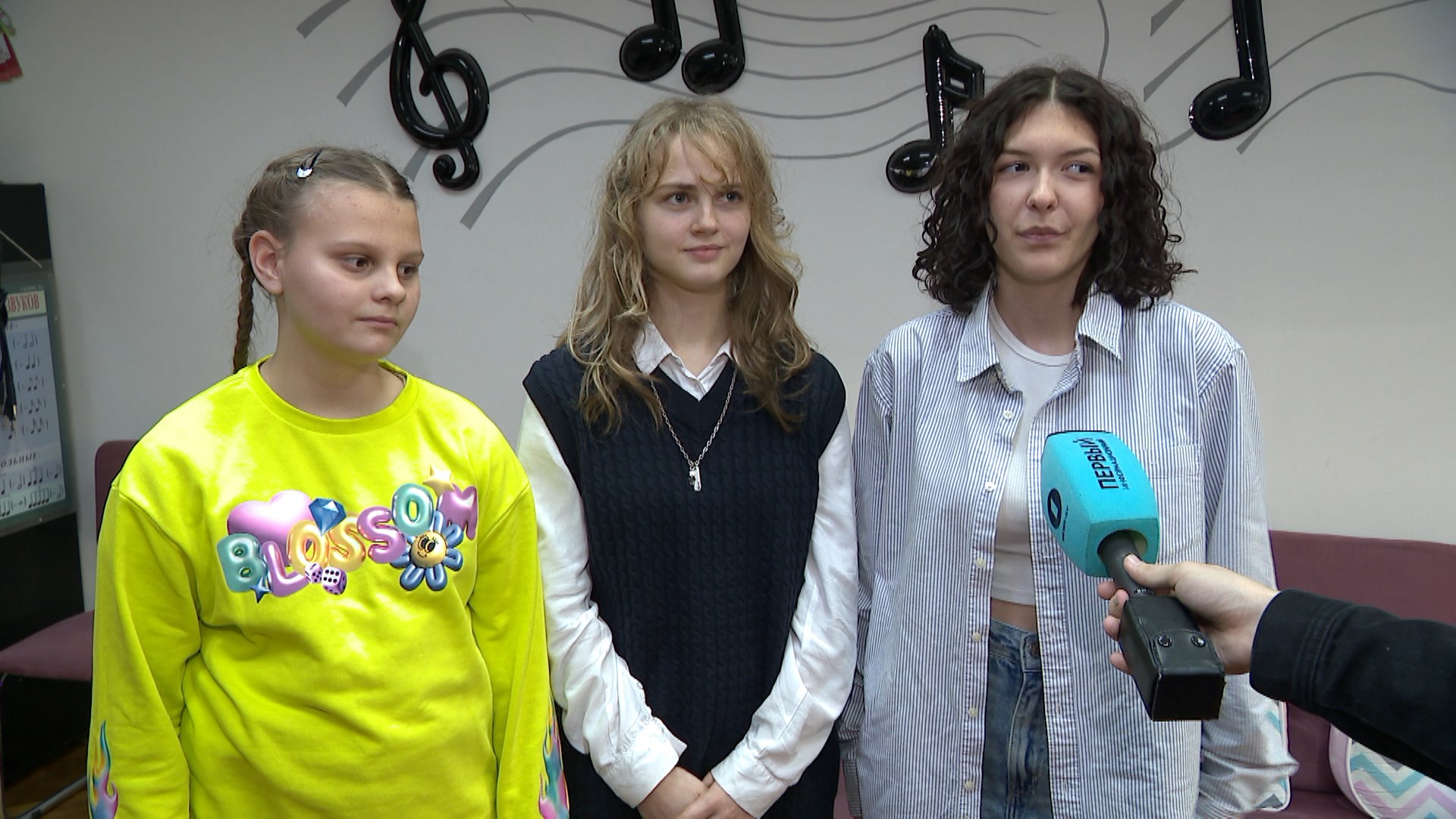 учащаяся Минского государственного дворца детей и молодежи Ануш Арсланян