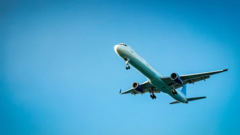 Колумбия закроет небо для самолетов из США с депортируемыми мигрантами