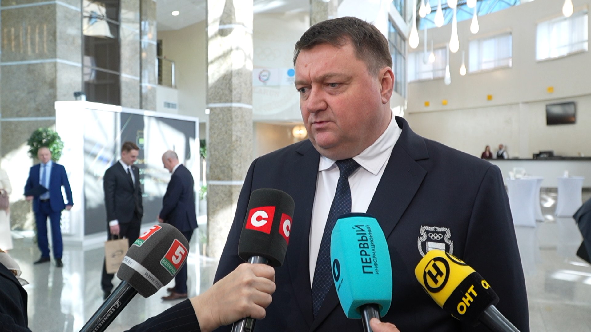 Дмитрий Довгаленок