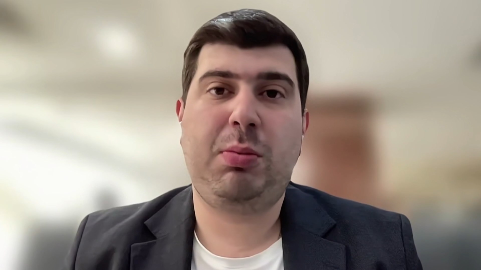 Фархад Ибрагимов, политолог, преподаватель экономического факультета РУДН Фархад Ибрагимов, политолог, преподаватель экономического факультета РУДН