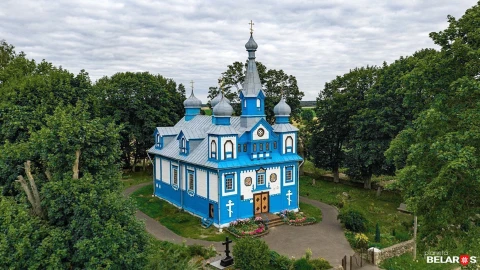 Древняя Троицкая церковь в поселке Телядовичи Древняя Троицкая церковь в поселке Телядовичи