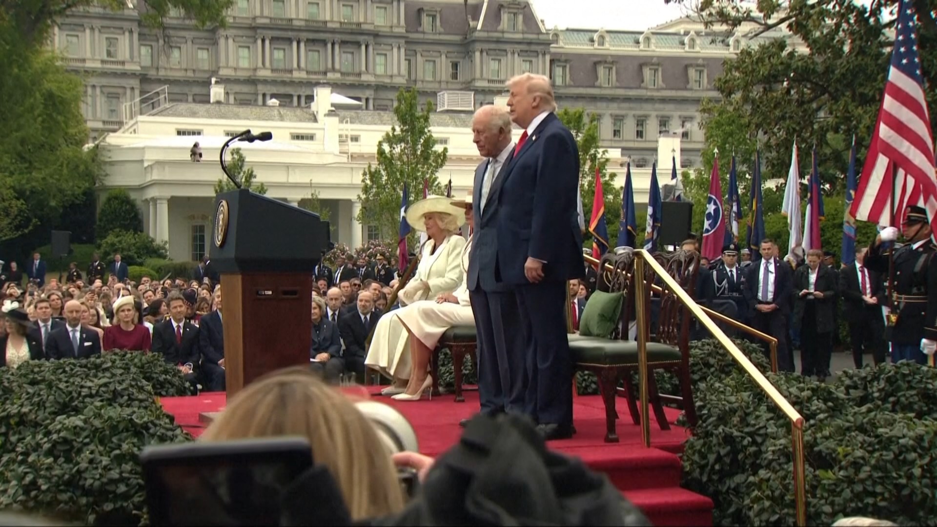 Дональд Трамп и Карл III