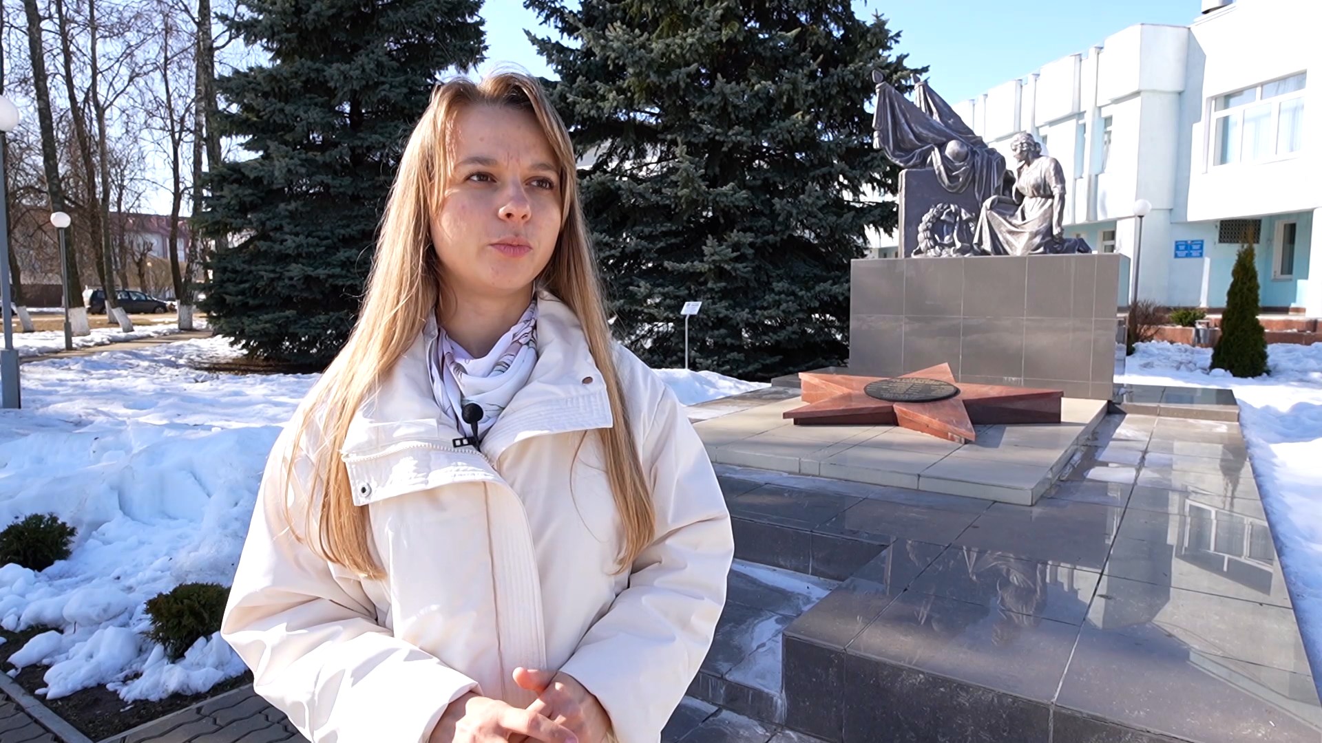 учитель информатики СШ № 1 г. Кировска Каролина Кругликова