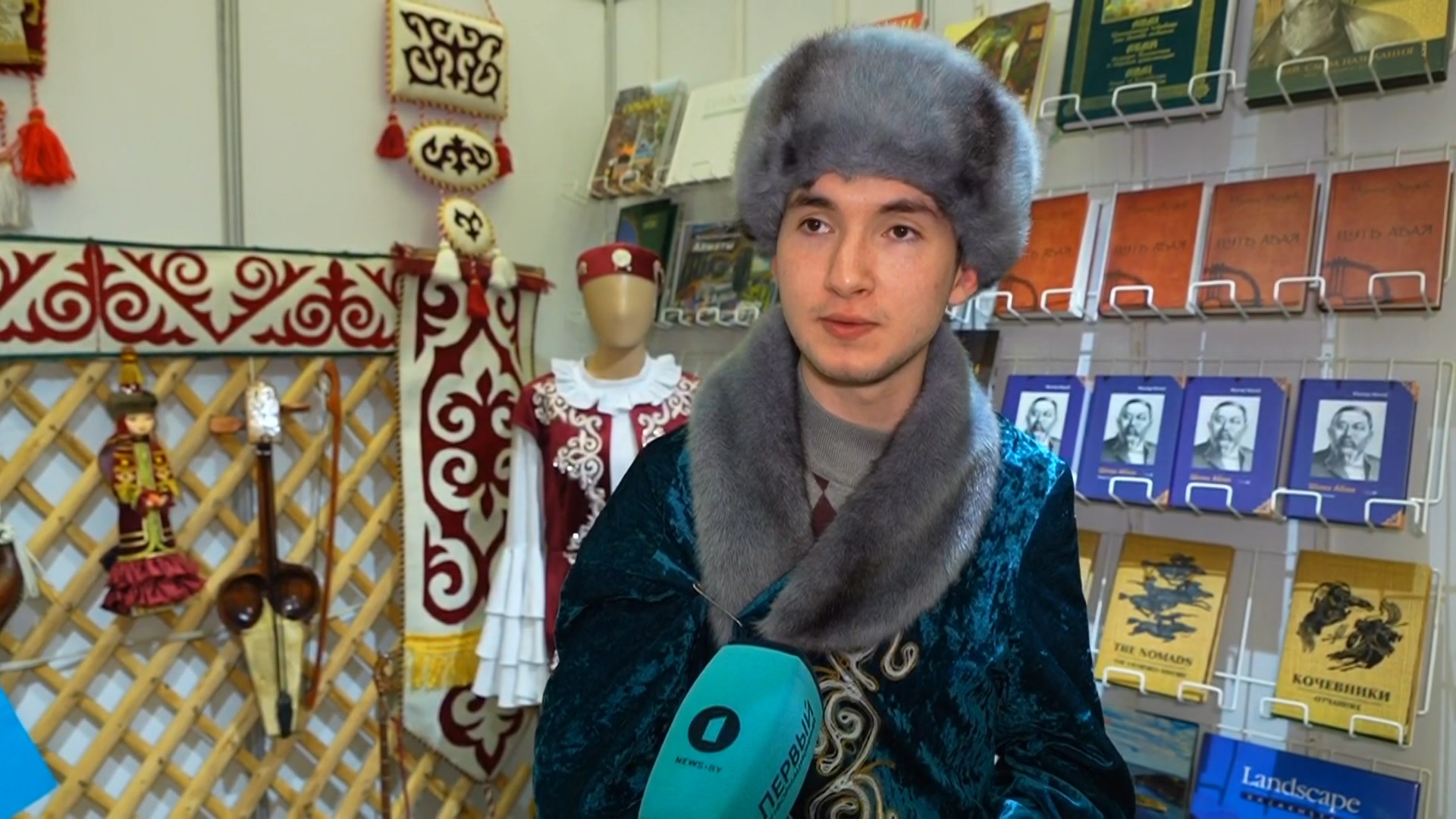 Али Нургайзин, представитель стенда Казахстана