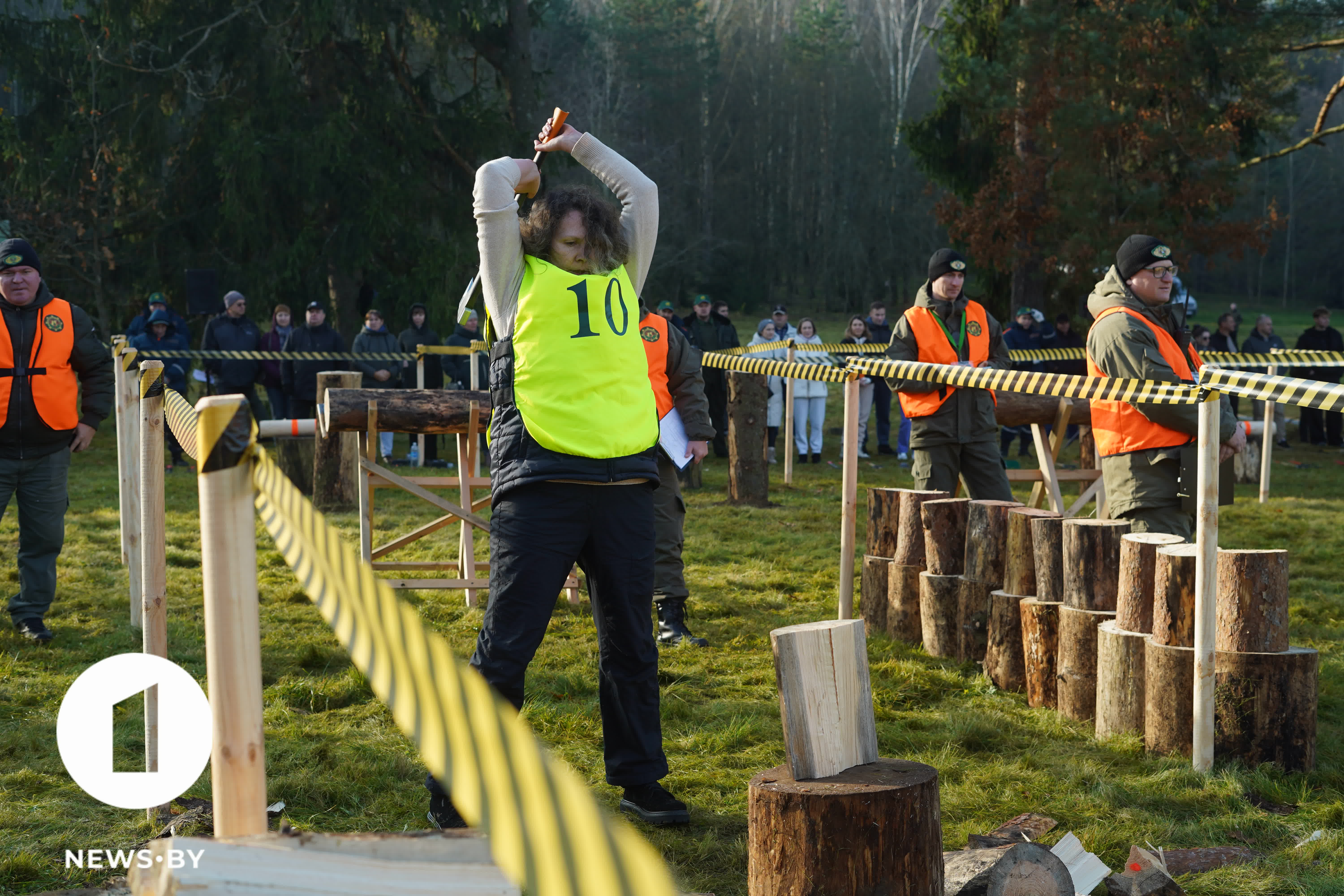 IV Чемпионат по колке дров среди СМИ