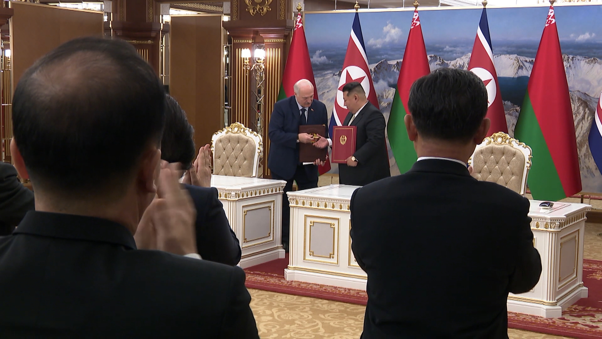 Александр Лукашенко и Ким Чен Ын