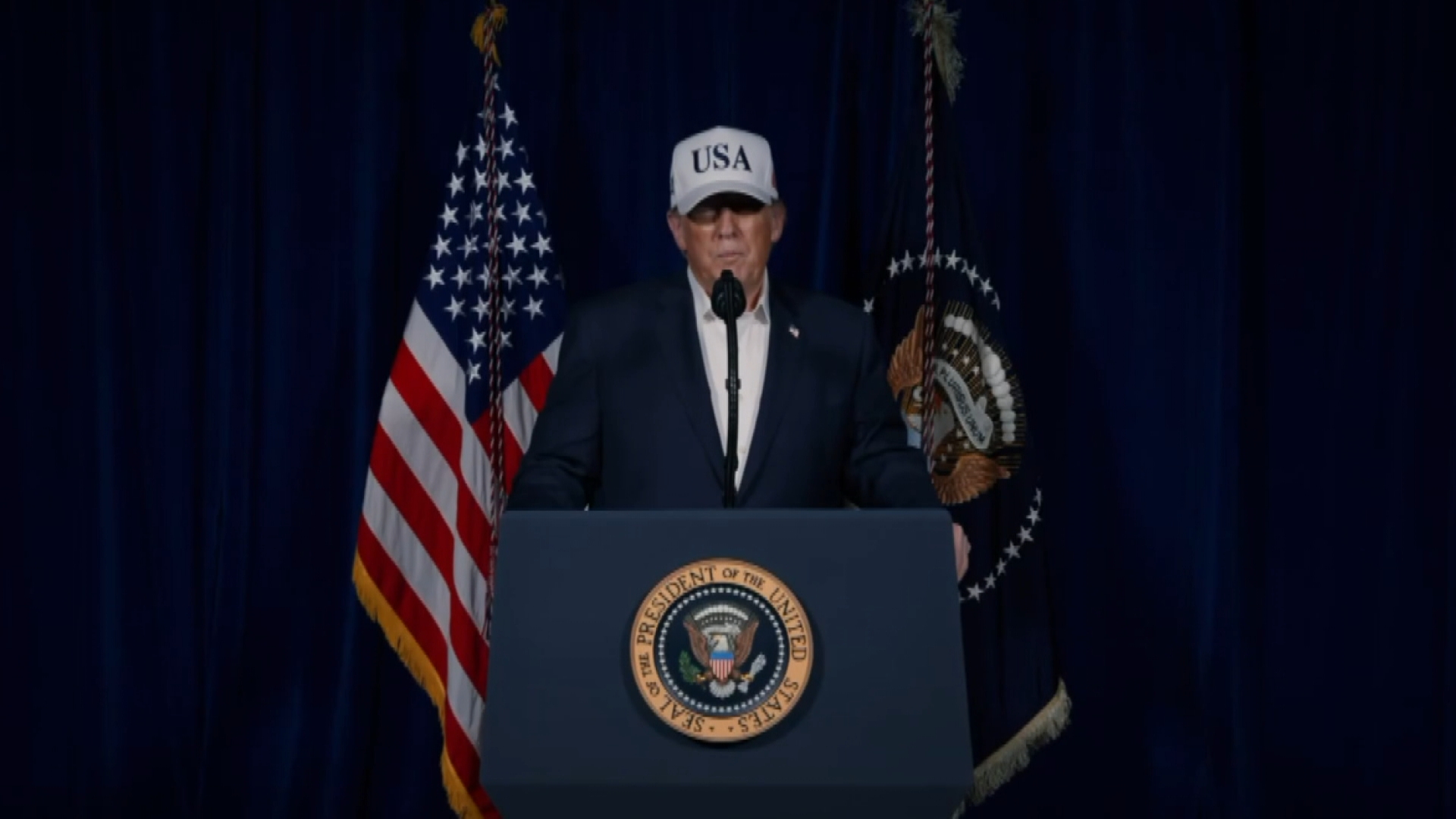 Дональд Трамп, президент США
