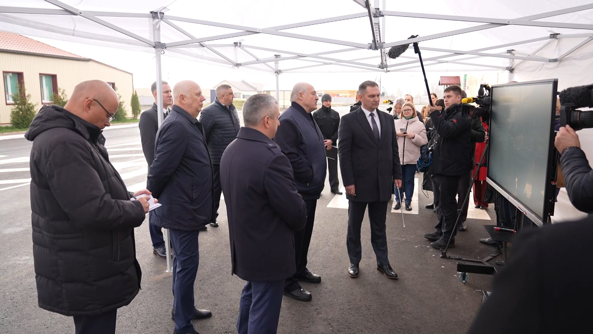 Алексей Ляхнович, министр транспорта и коммуникаций Беларуси Алексей Ляхнович, министр транспорта и коммуникаций Беларуси