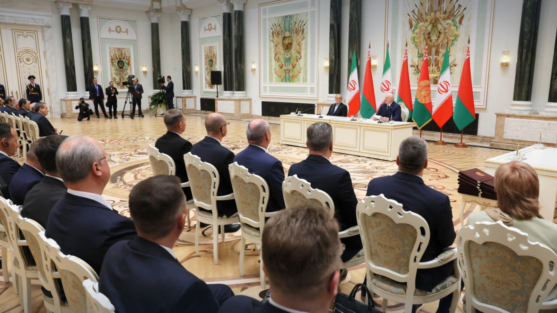 Александр Лукашенко, Масуд Пезешкиан