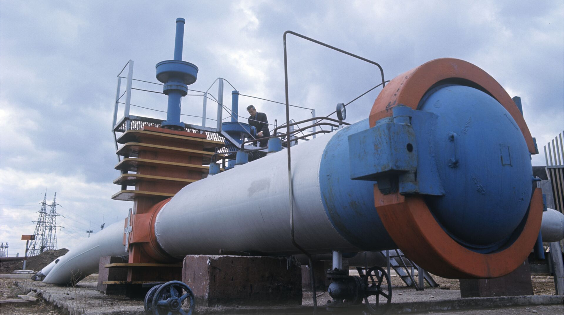 Почему Украина заблокировала нефтепровод "Дружба" и как это связано с выборами в Венгрии