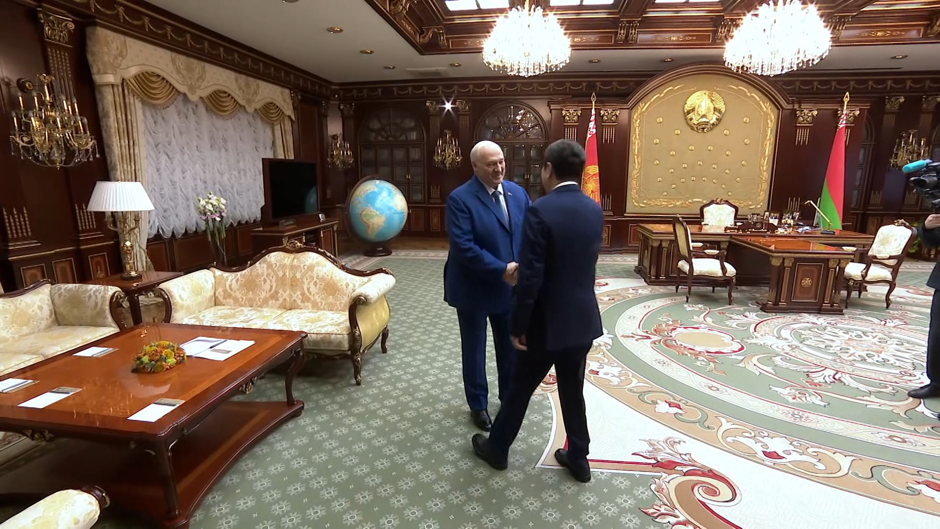 встреча Президента Беларуси с председателем Мажилиса Парламента Республики Казахстан Ерланом Кошановым