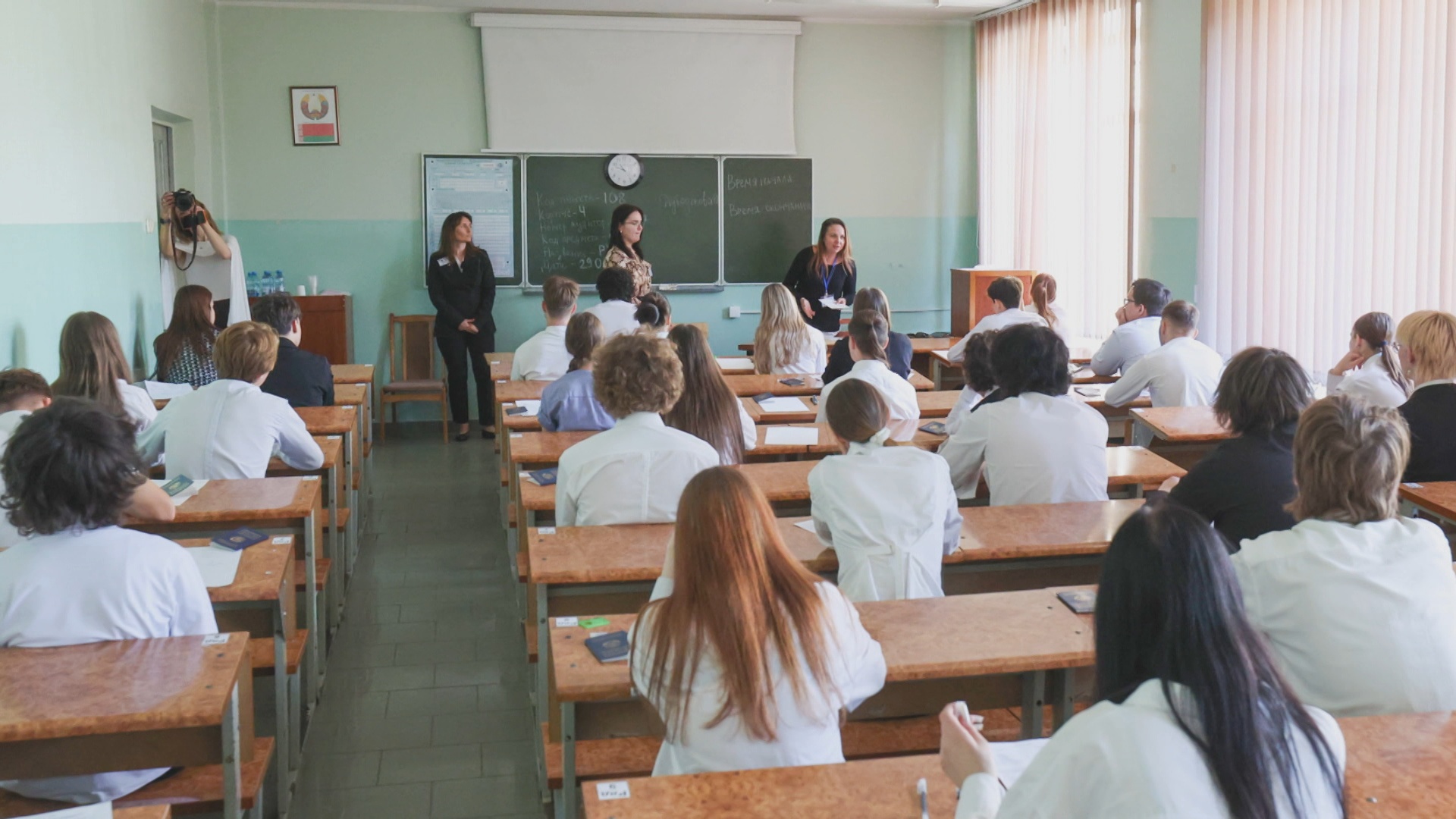 абитуриента за партами
