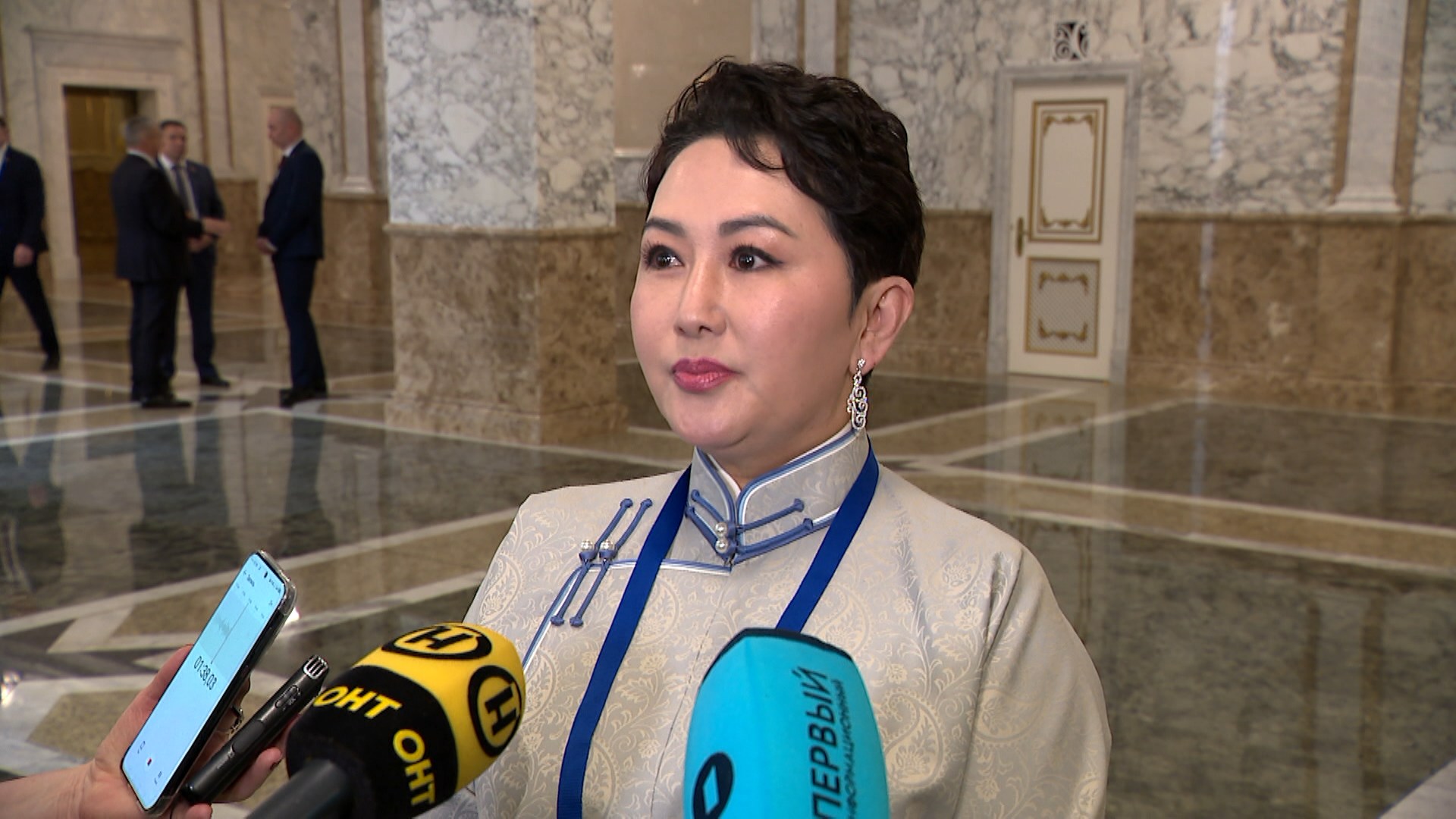 Батмунхийн Батцэцэг Батмунхийн Батцэцэг, министр иностранных дел Монголии