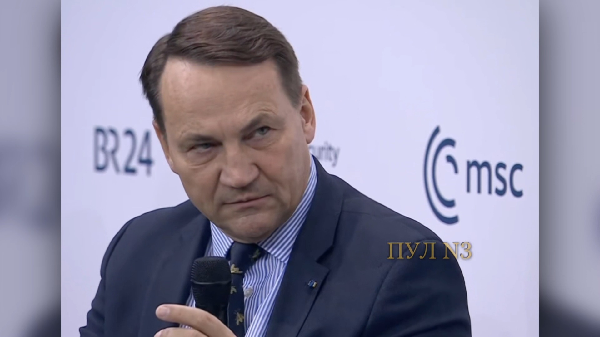 Радослав Сикорский, министр иностранных дел польского режима