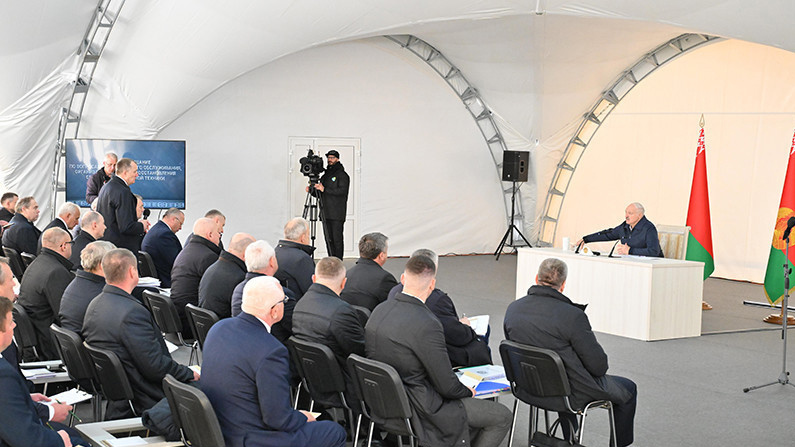 Лукашенко на семинаре-совещании