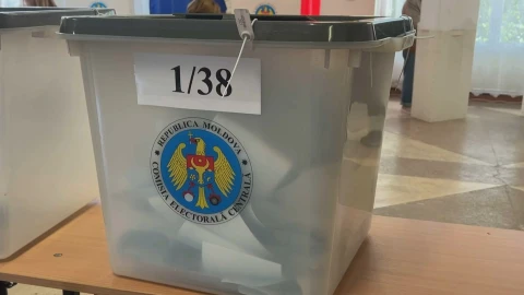 Явка на парламентских выборах в Молдове составила более 45 %