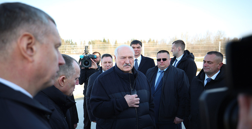 Лукашенко во время рабочей командировки в Дрибин
