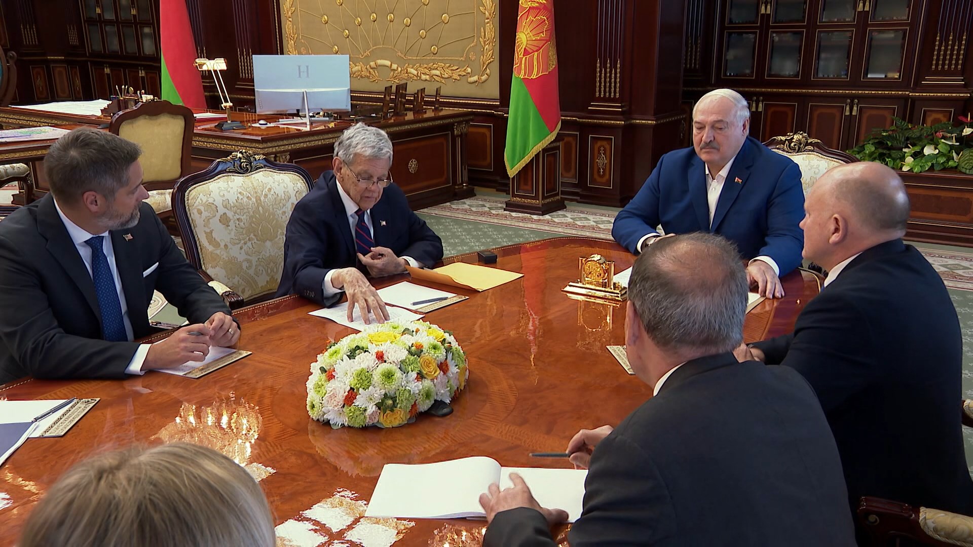 Александр Лукашенко, Джон Коул