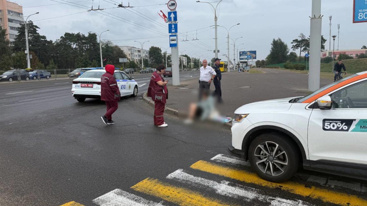 В Минске легковушка сбила женщину на пешеходном переходе