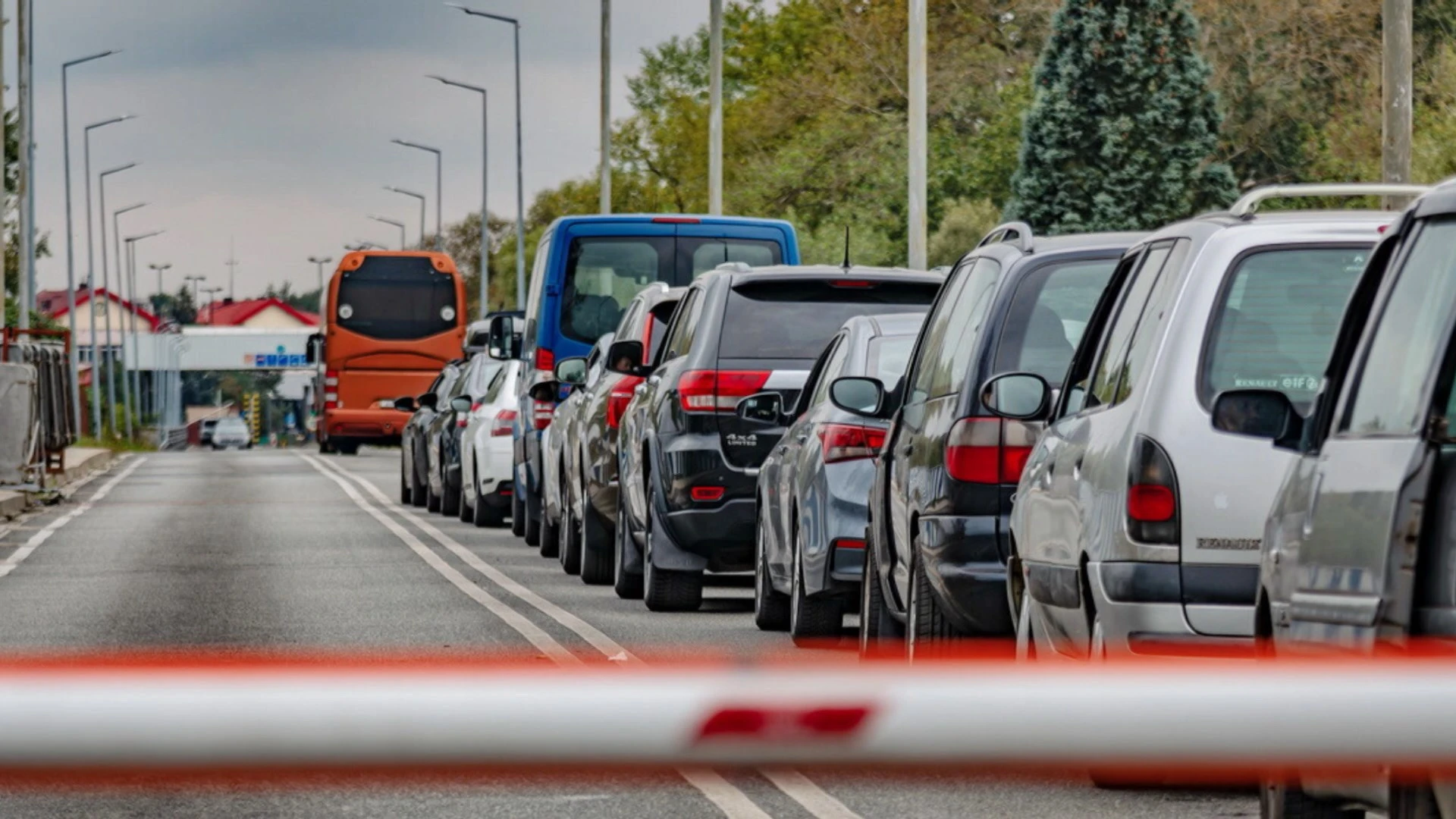 Украину за полгода покинули более 220 тысяч человек
