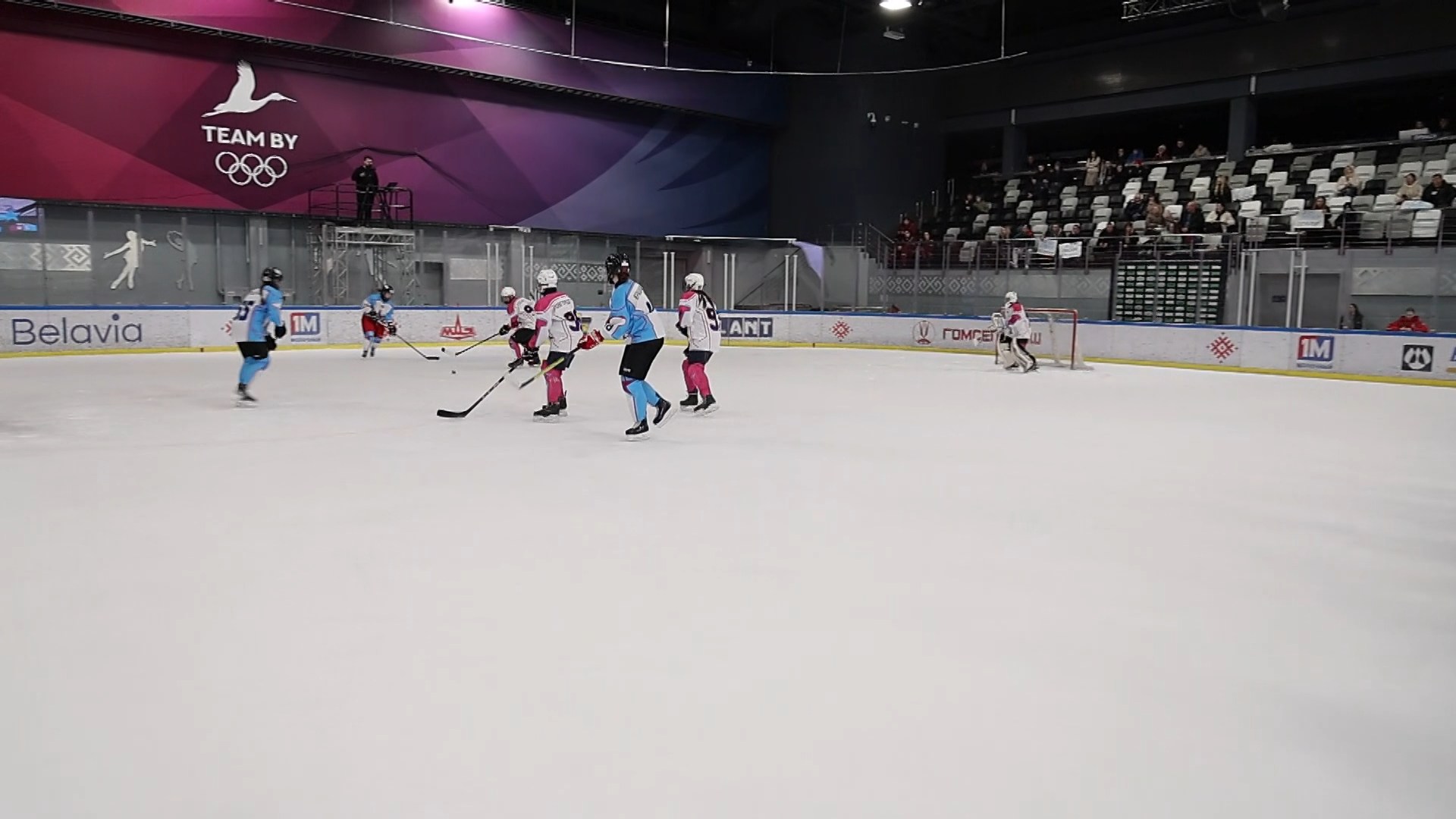 240 красавиц на льду - Беларусь в пятый раз присоединилась к Global Girls Game