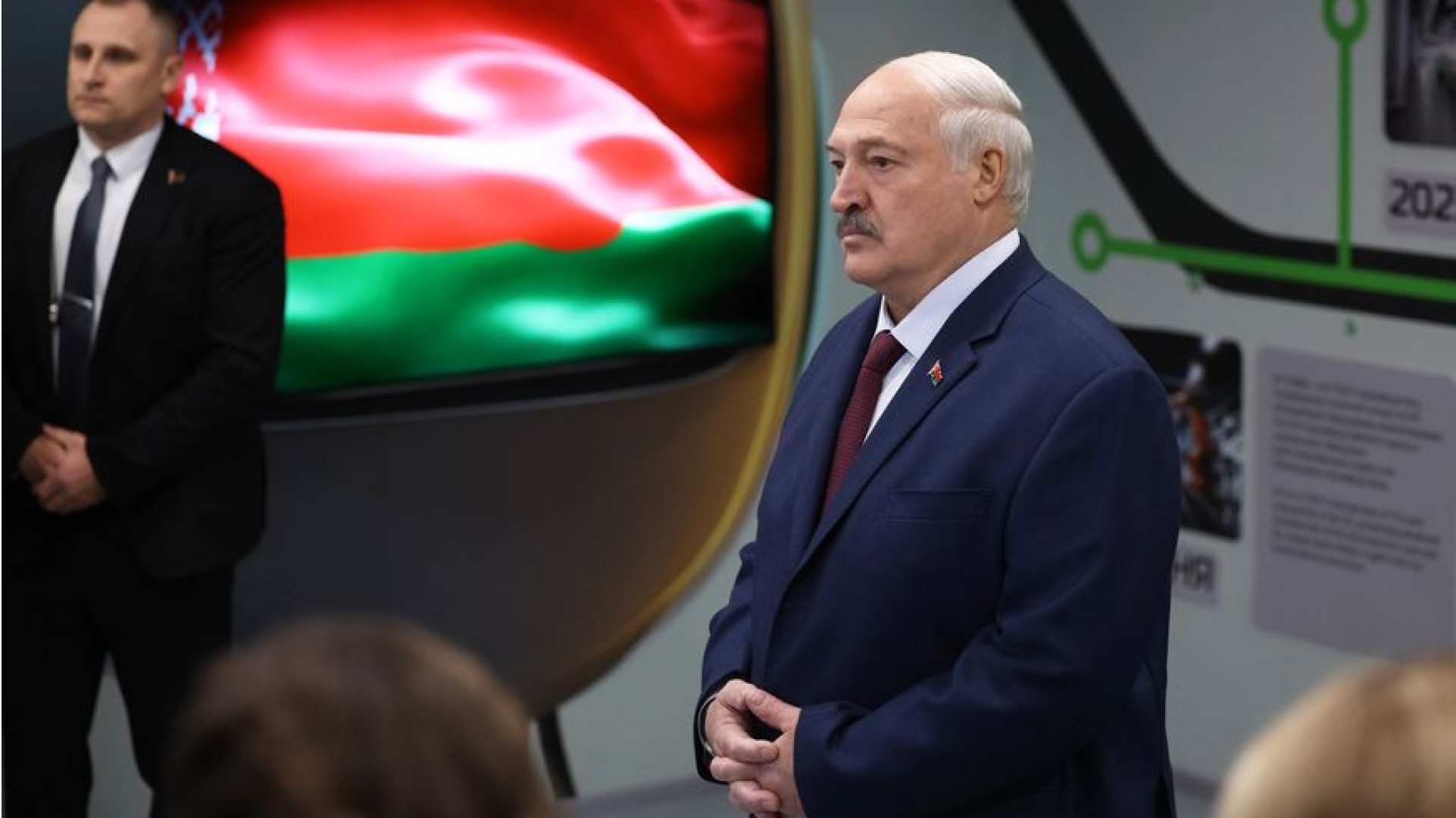 Лукашенко назвал дичайшим терроризмом атаку украинских дронов на резиденцию Путина