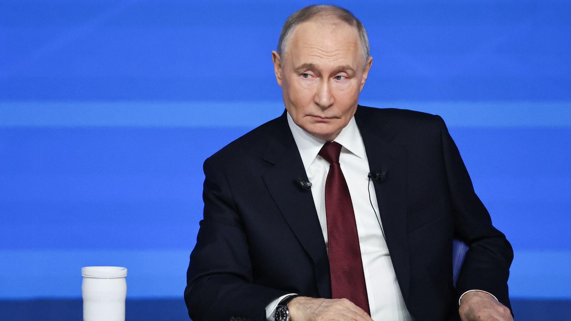 Владимир Путин Владимир Путин во время "Итогов года"