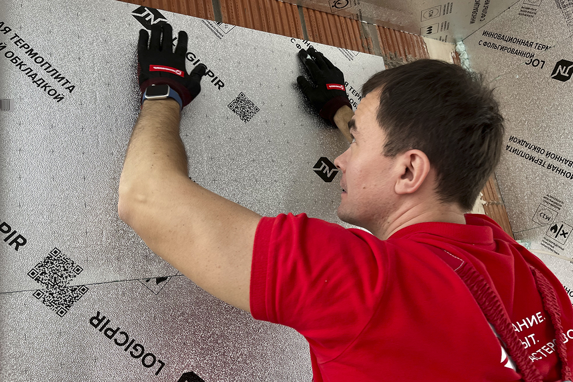 Термоплита Технониколь с фольгированной обкладкой Термоплита LOGICPIR с фольгированной обкладкой