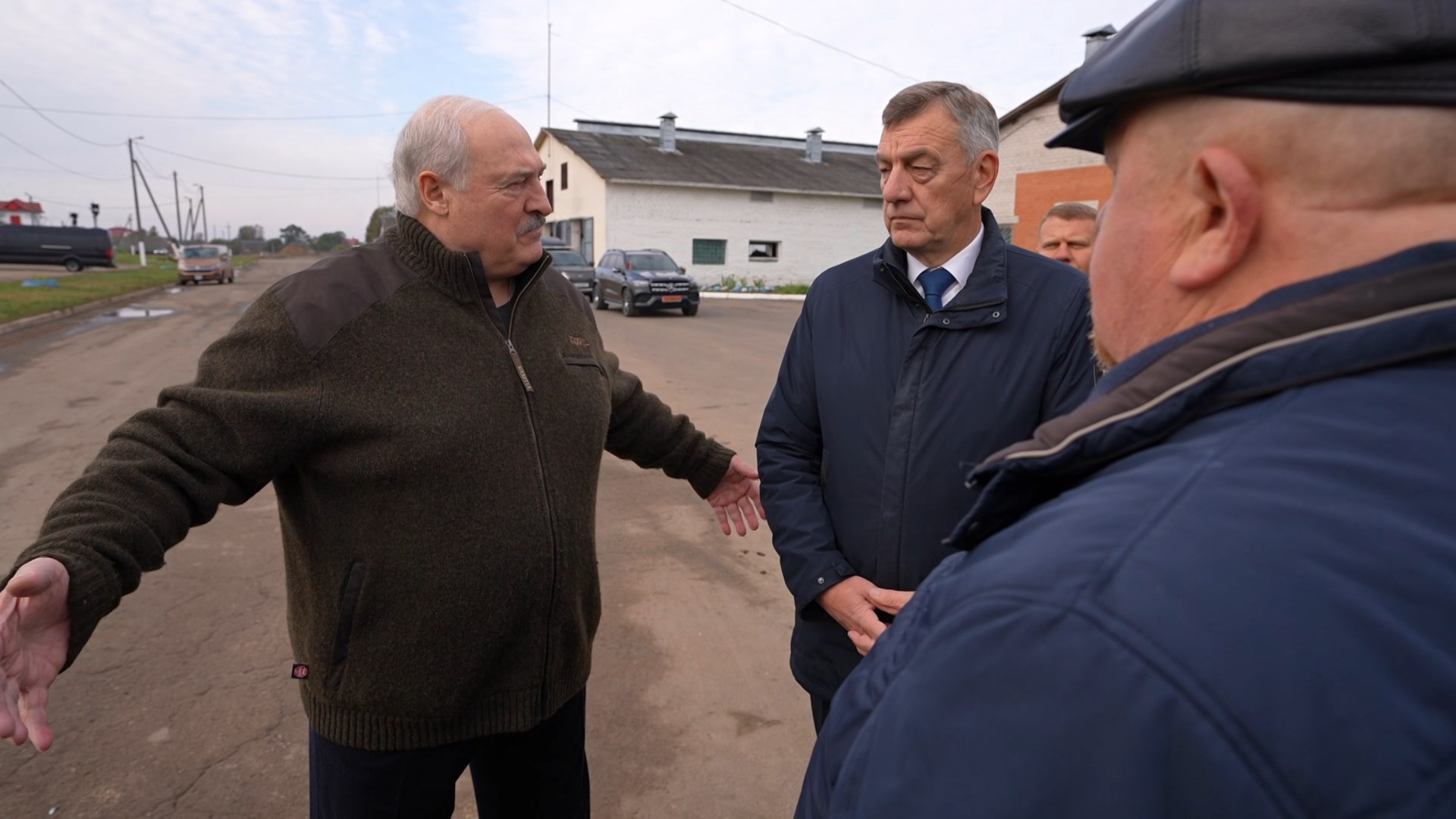 Александр Лукашенко, Юрий Назаров