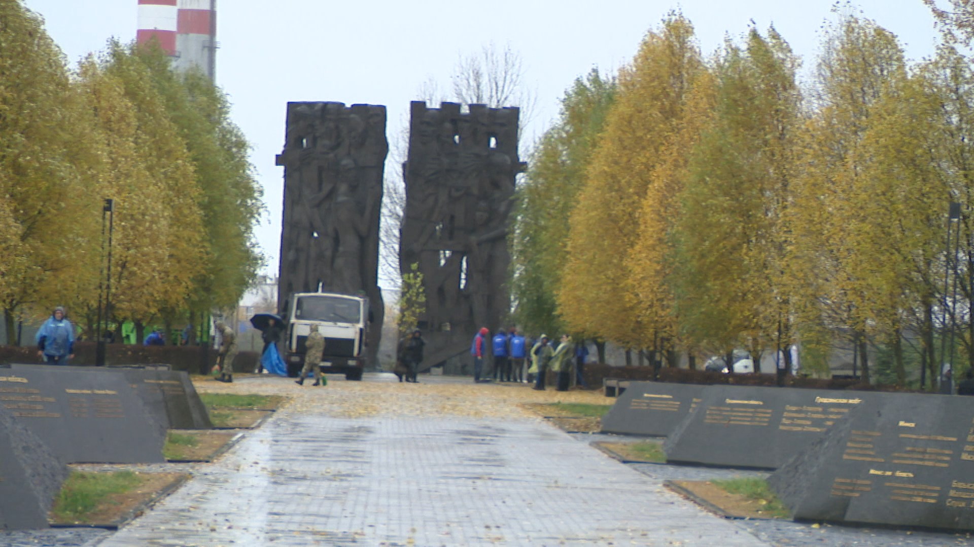 Аллея осенью