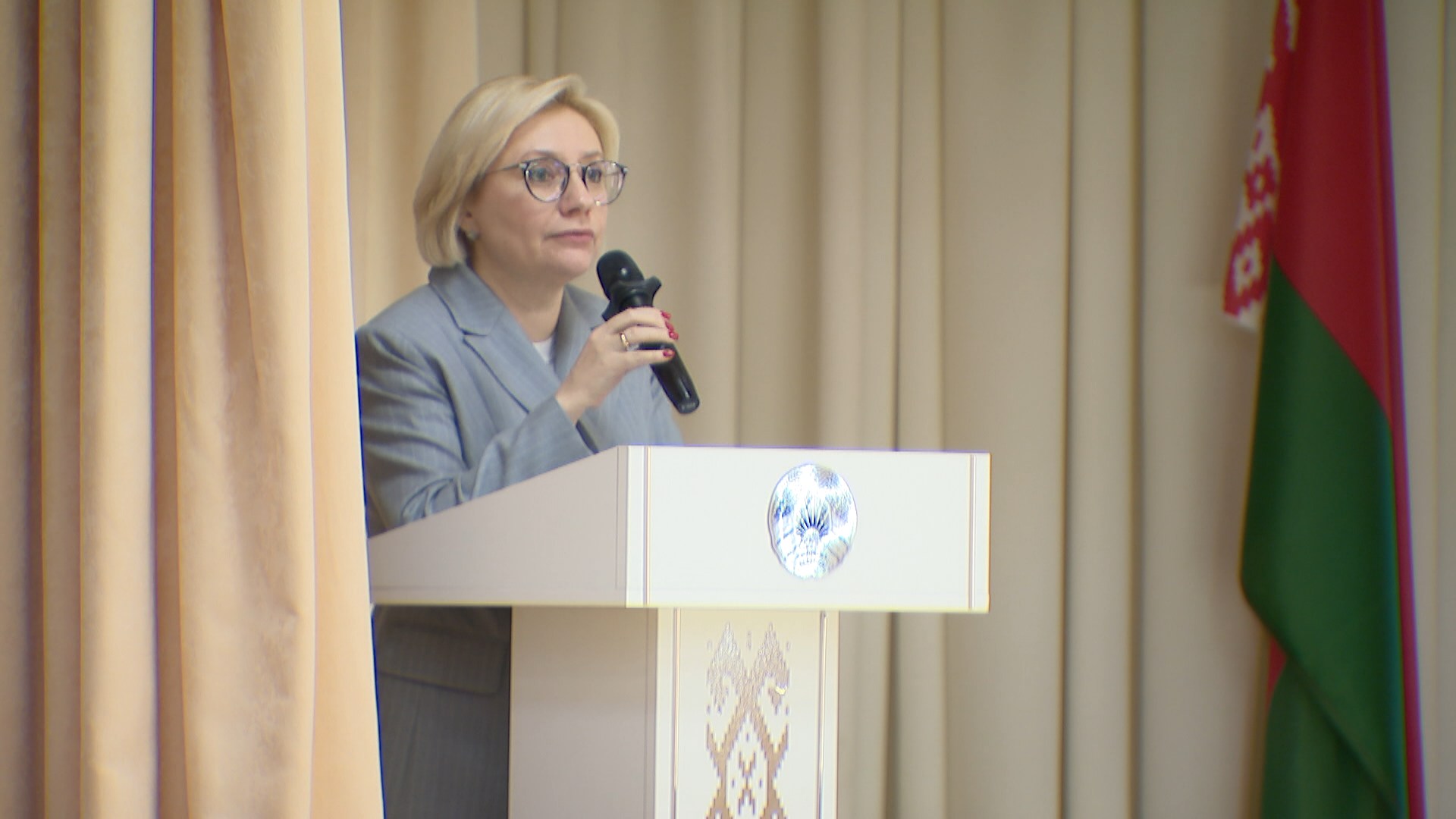 Надежда Лазаревич, председатель концерна "Беллегпром"
