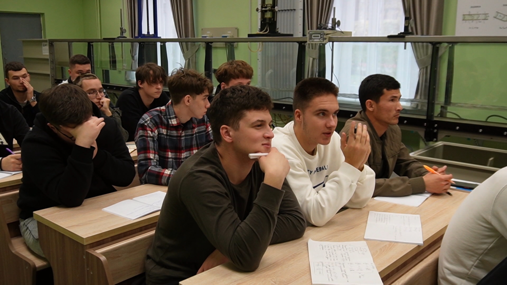 Большой спрос на инженерные кадры - в БНТУ выросли проходные баллы Большой спрос на инженерные кадры - в БНТУ выросли проходные баллы