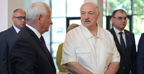 Лукашенко предложил искать инвестпроекты для развития действующих производств в регионах