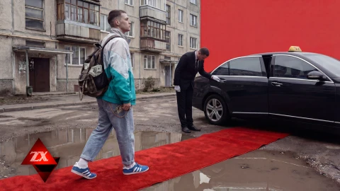 Зона Х | Школьник из Минска обокрал родителей друга, чтобы ездить на такси бизнес-класса Зона Х | Школьник из Минска обокрал родителей друга, чтобы ездить на такси бизнес-класса