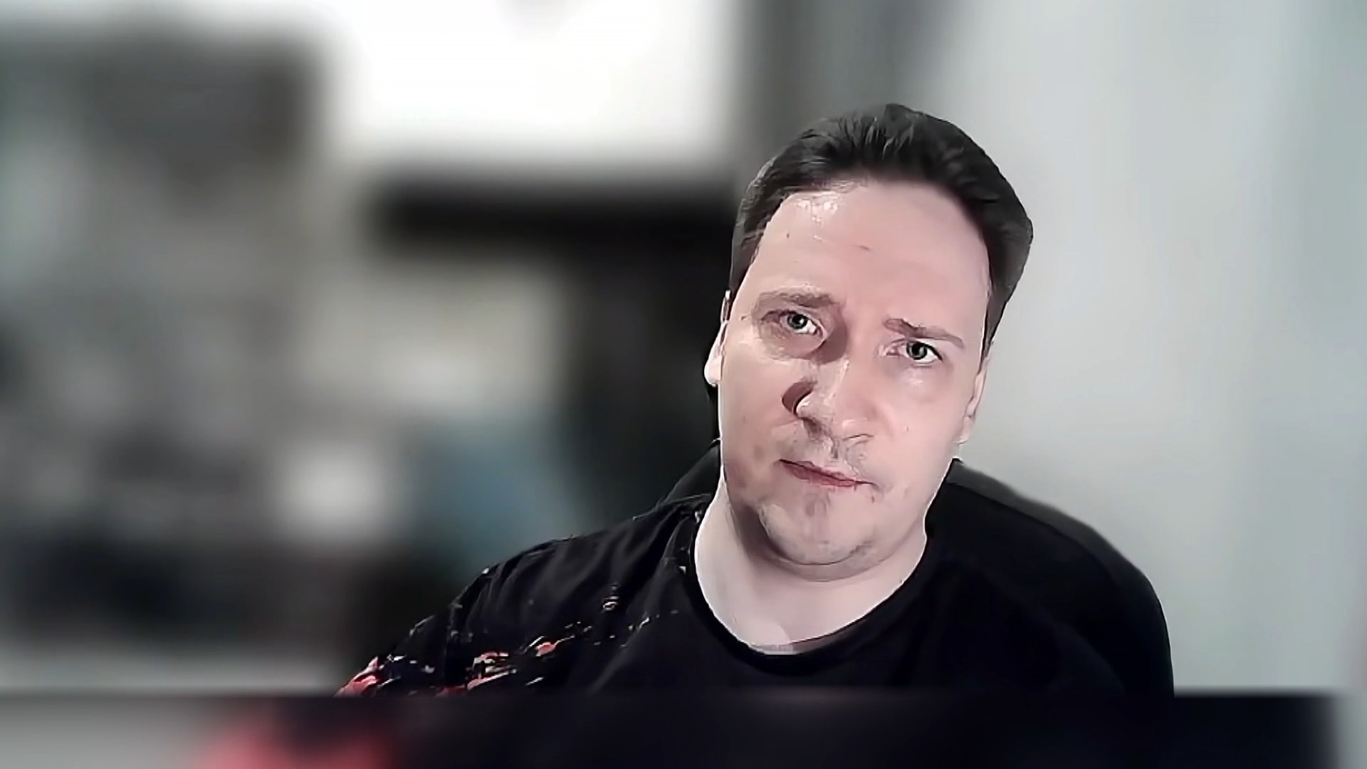 Юрий Самонкин, политолог, глава Евразийского института молодежных инициатив (Россия) Юрий Самонкин, политолог, глава Евразийского института молодежных инициатив (Россия)
