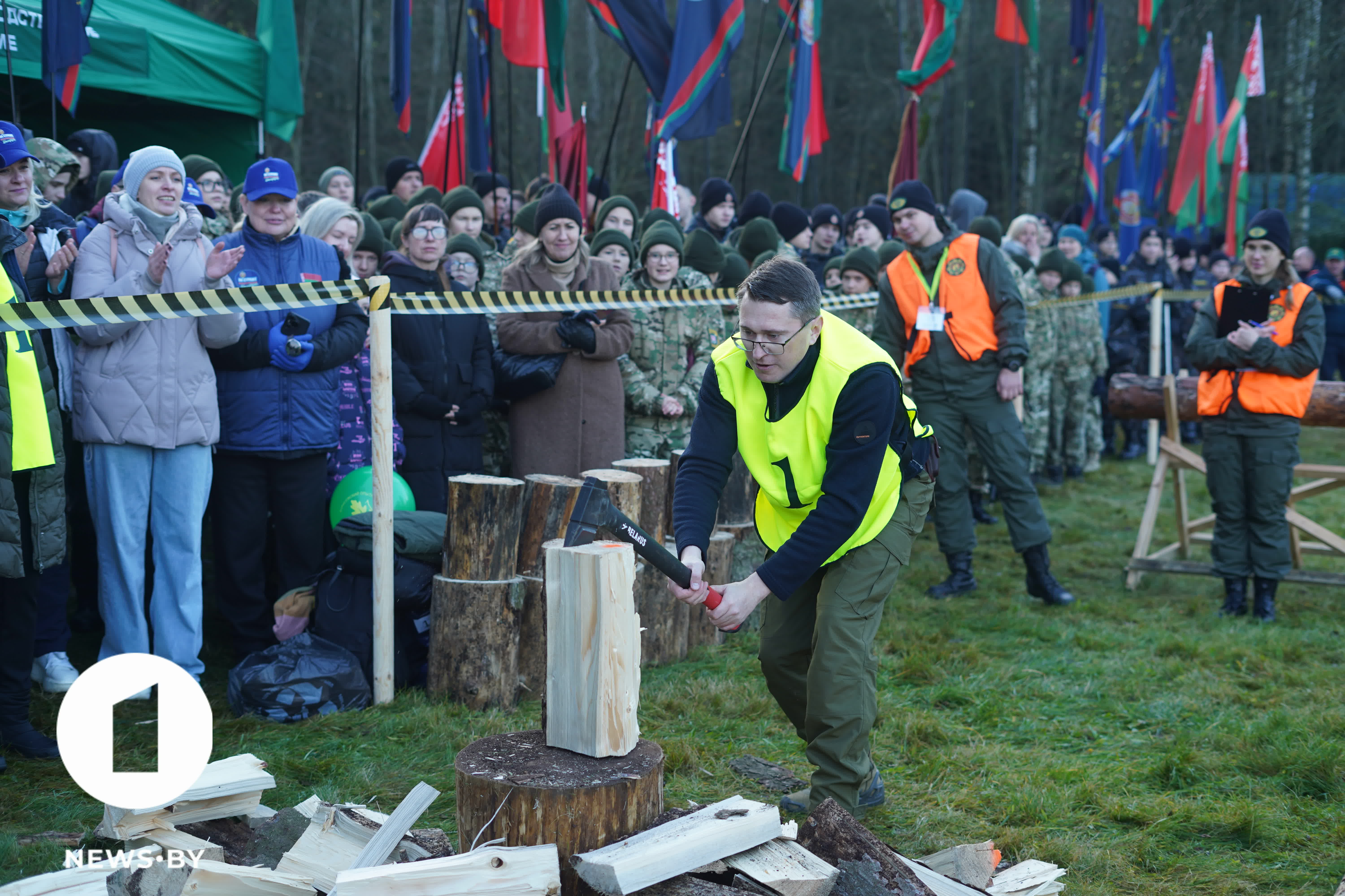 IV Чемпионат по колке дров среди СМИ