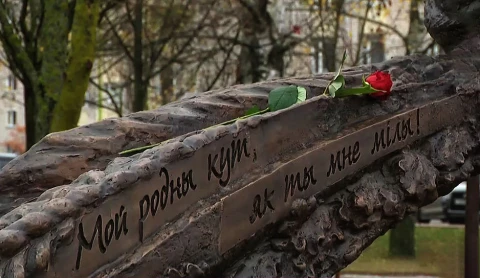 Марафон знаковых подарков, стремительный рост "Великого камня", сказочный уголок под Логойском, секреты изготовления "арт-кукол" Марафон знаковых подарков, стремительный рост "Великого камня", сказочный уголок под Логойском, секреты изготовления "арт-кукол"