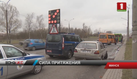 Серьезное ДТП в Минске: маршрутка врезалась в автобус Серьезное ДТП в Минске: маршрутка врезалась в автобус