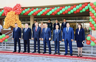 Премьер-министр Беларуси Роман Головченко принял участие в открытии новой школы в Гродно